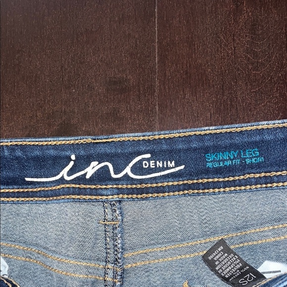 INC SKINNY LEG REGULAR FIT SIZE 12S Blue Denim Jeans - Picture 3 of 8